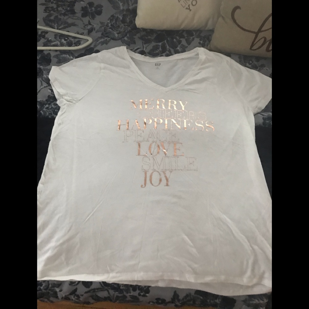 Festive t shirt from the Gap  for the holidays